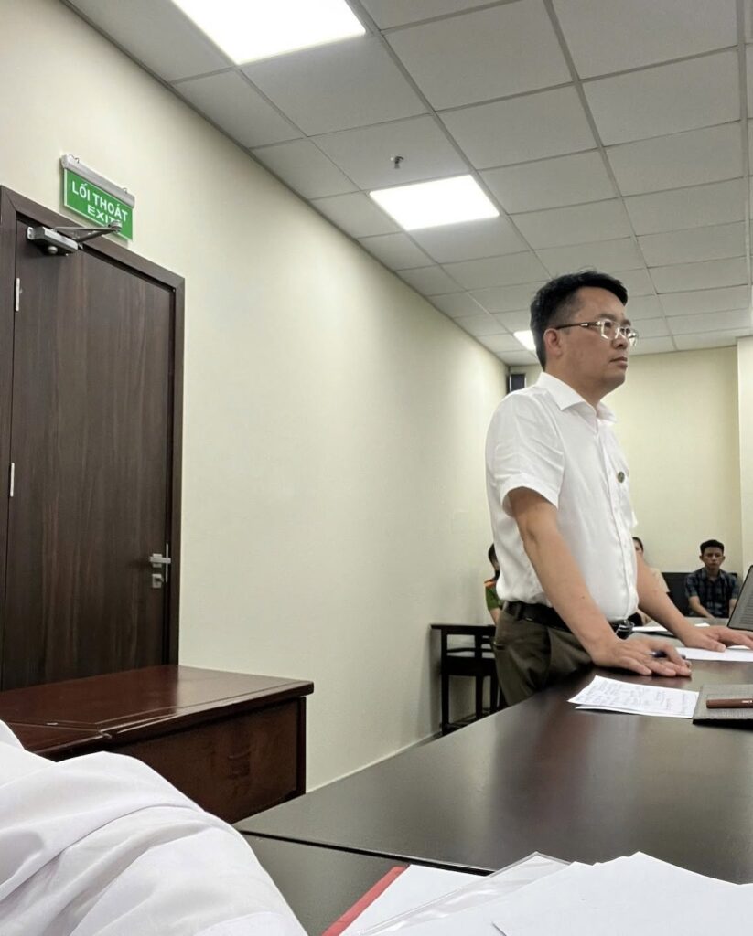 LUẬT TRƯỜNG HẢI ĐỒNG HÀNH BẢO VỆ QUYỀN VÀ LỢI ÍCH HỢP PHÁP CỦA KHÁCH HÀNG TẠI PHIÊN TÒA HÌNH SỰ SƠ THẨM 7 720603329 122183740754916360 5815423898073460379 n